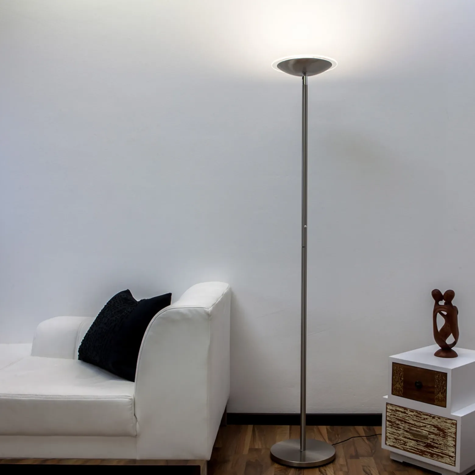 Lámpara de pie LED Lindby Malea, color níquel, atenuable, 180 cm