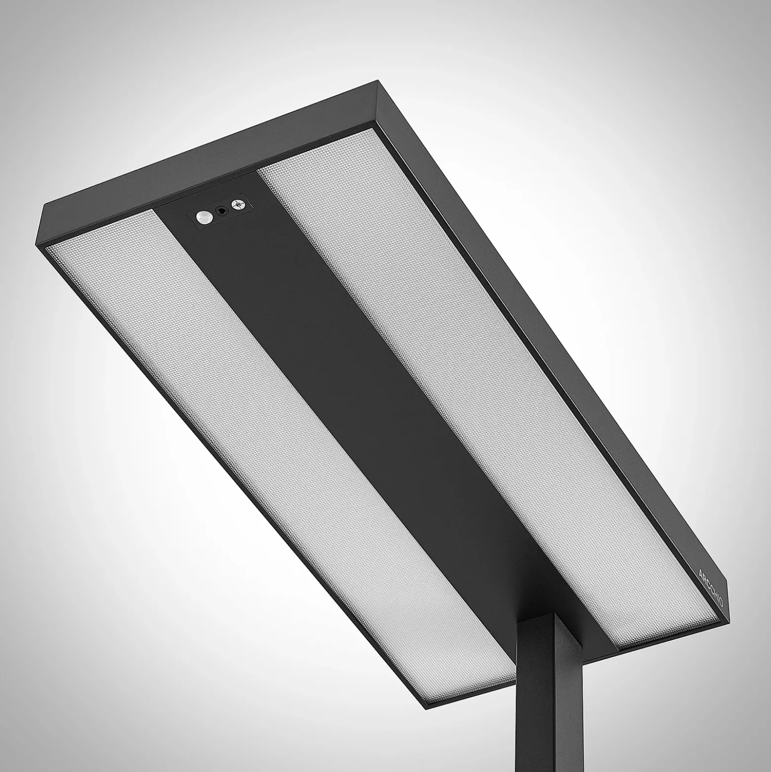 Lámpara de pie LED Logan Pro de Arcchio, negra, con sensor, atenuable