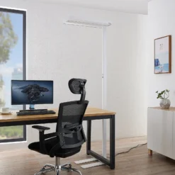 Lámpara de pie LED Logan Pro de Arcchio, blanca, con sensor, atenuable