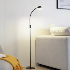 lámpara de pie LED Maori de Lindby, 140 cm, negro, CCT, atenuable