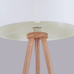 Lámpara de pie Lindby Charlia, blanca, madera, altura 150cm