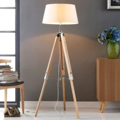 Lámpara de pie Lindby Katie, 162 cm, blanca, textil, madera, trípode