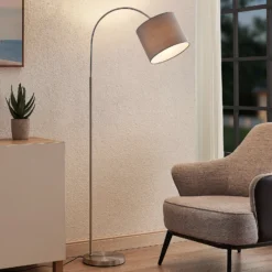 Lámpara de pie Lindby Keriba, níquel/gris, tela, 150 cm, E27