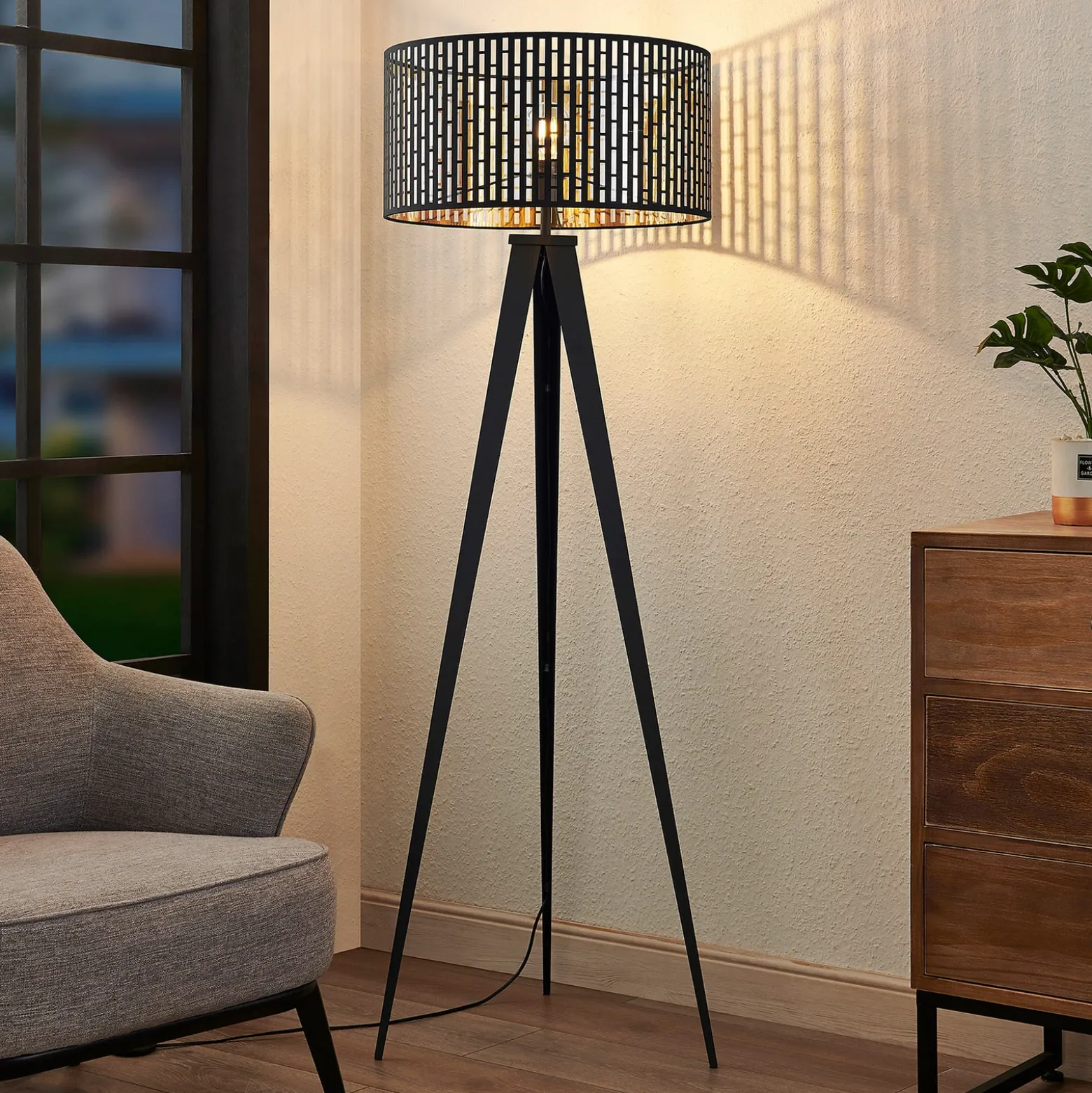 Lámpara de pie Lindby Thoralf, trípode, negro, textil, Ø50cm