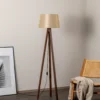 Lámpara de pie LM-65214-1E con trípode de madera