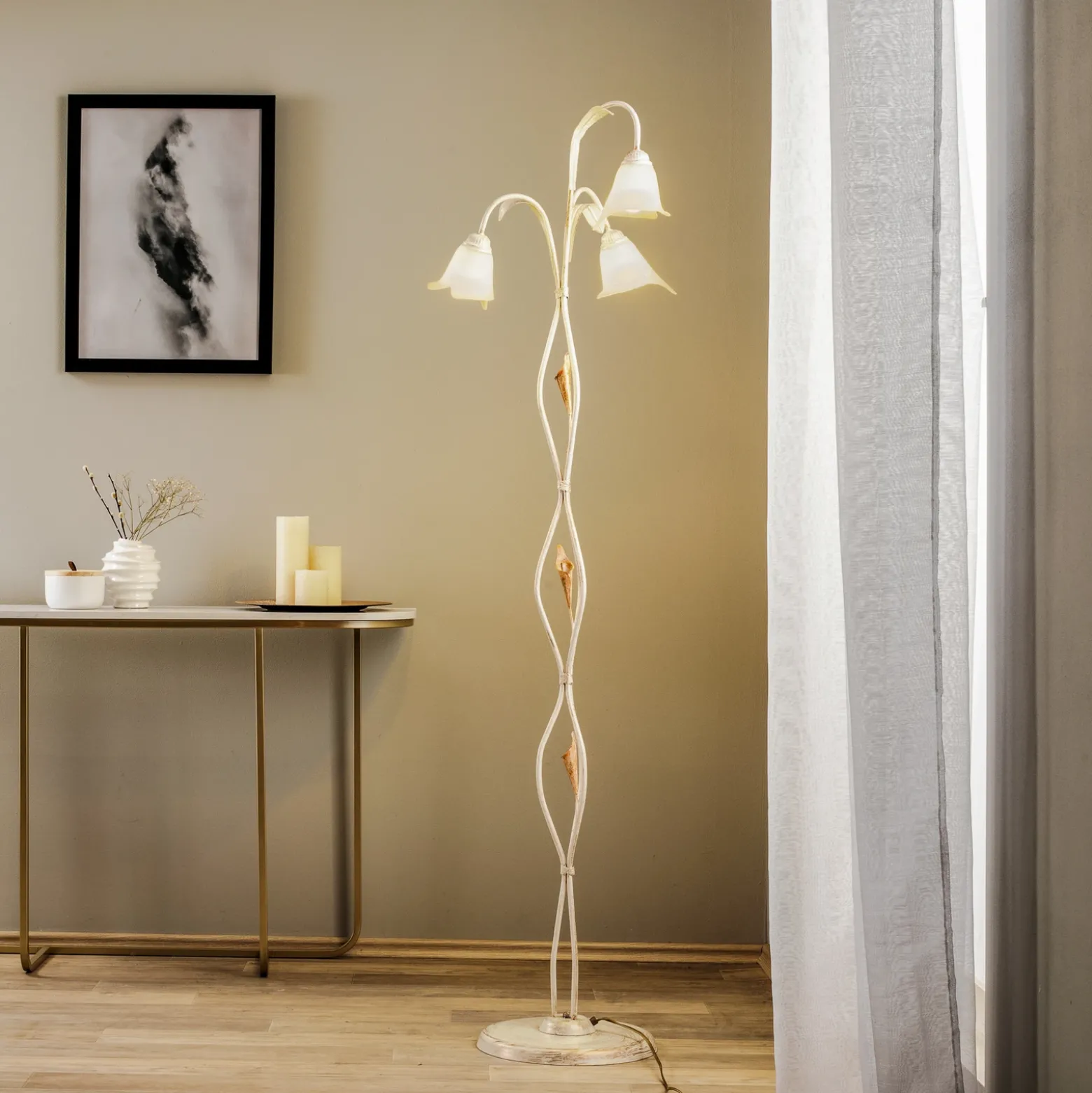 Lámpara de pie Lucrezia en marfil con pantalla floral