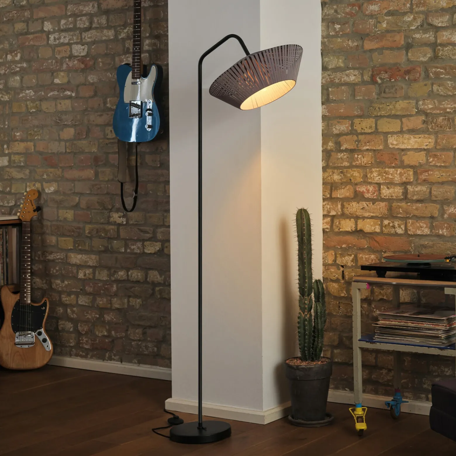 Lámpara de pie OSRAM Decor Tira, gris, textil, E14