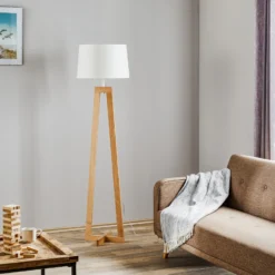 Lámpara de pie Sacha LS de madera y textil, blanco