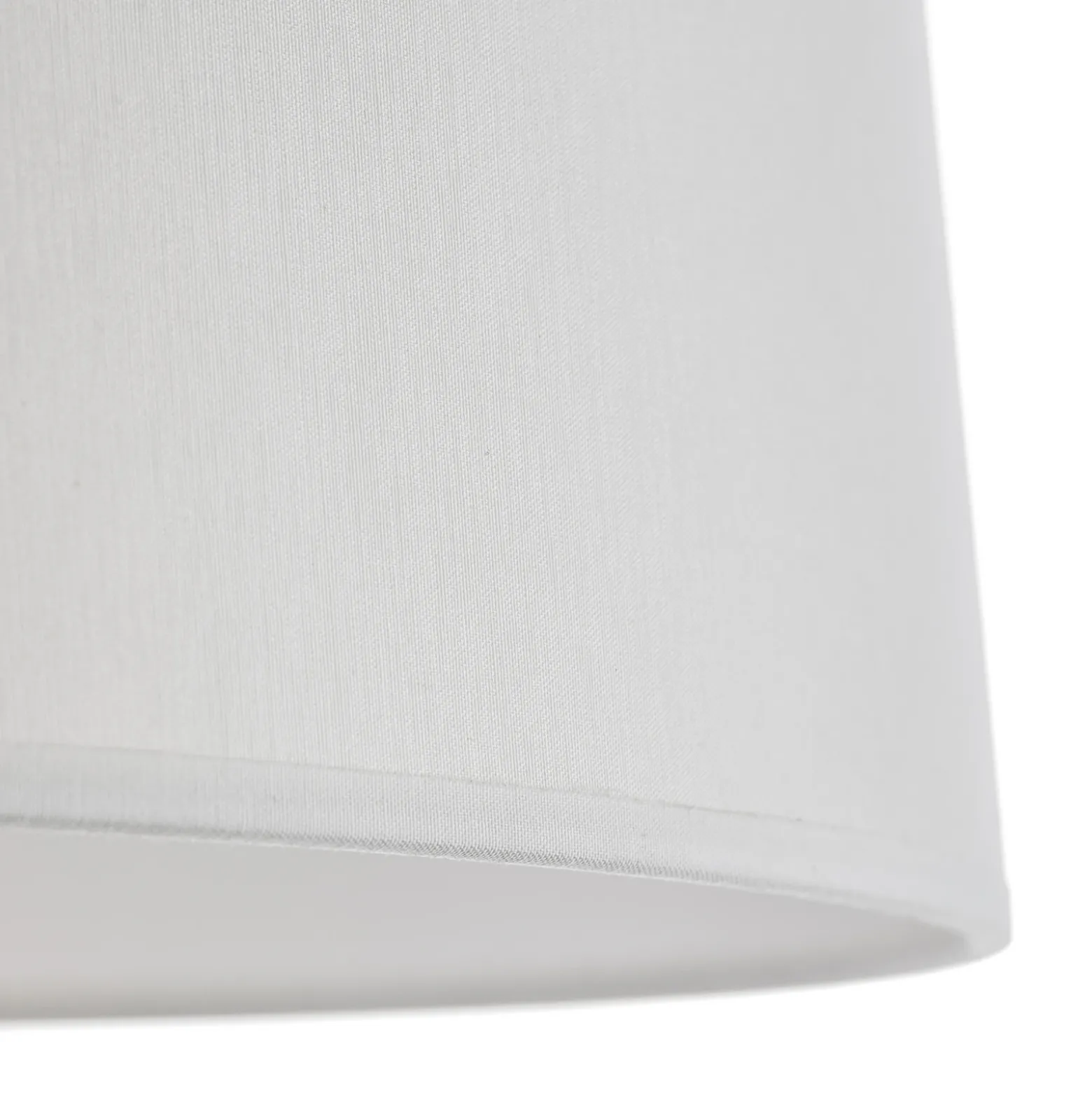 Lámpara de pie Sacha LS de madera y textil, blanco