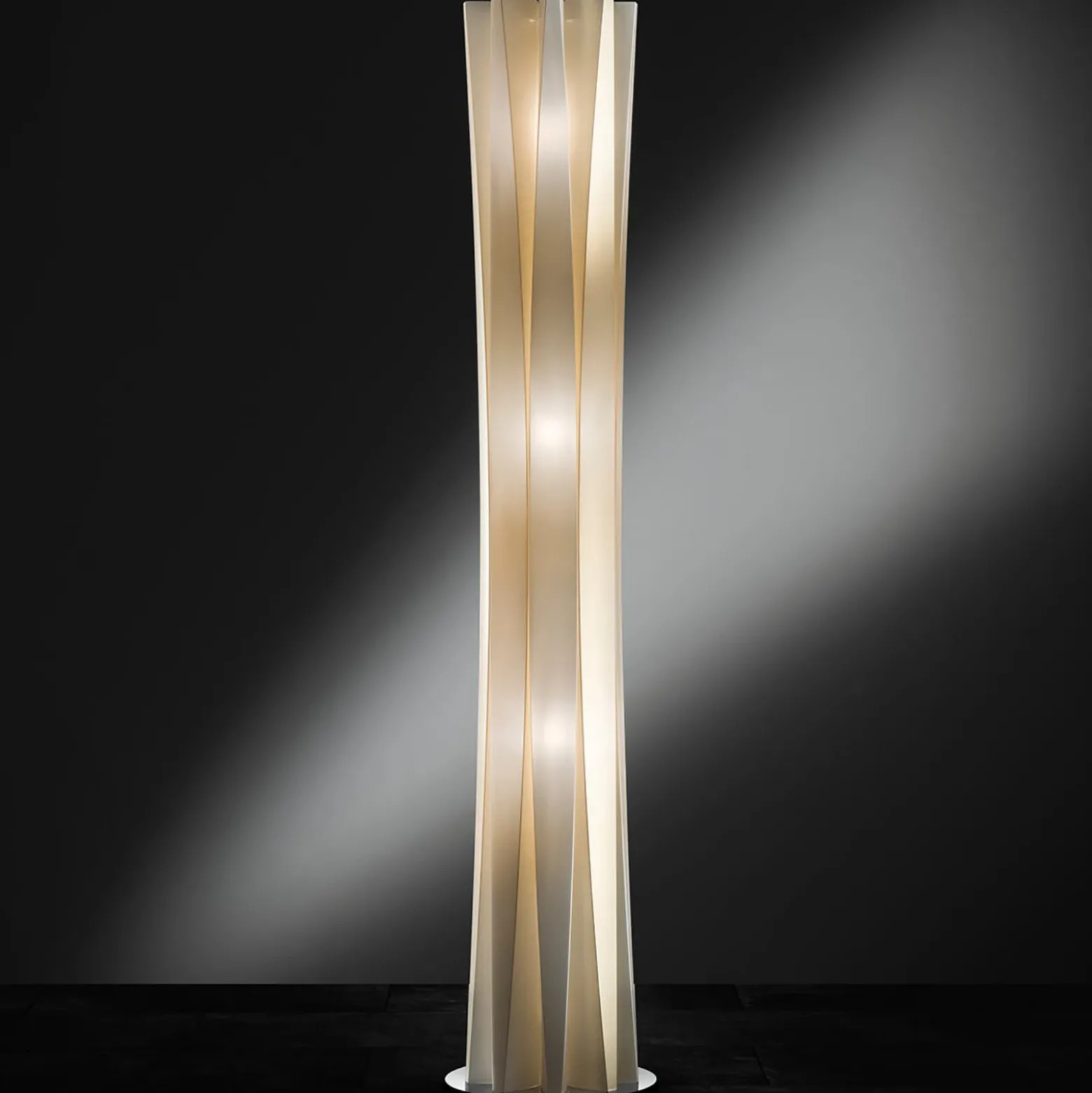 Lámpara de pie Slamp Bach, altura 161 cm, dorada