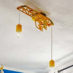 Lámpara de techo Bodo en forma de grúa