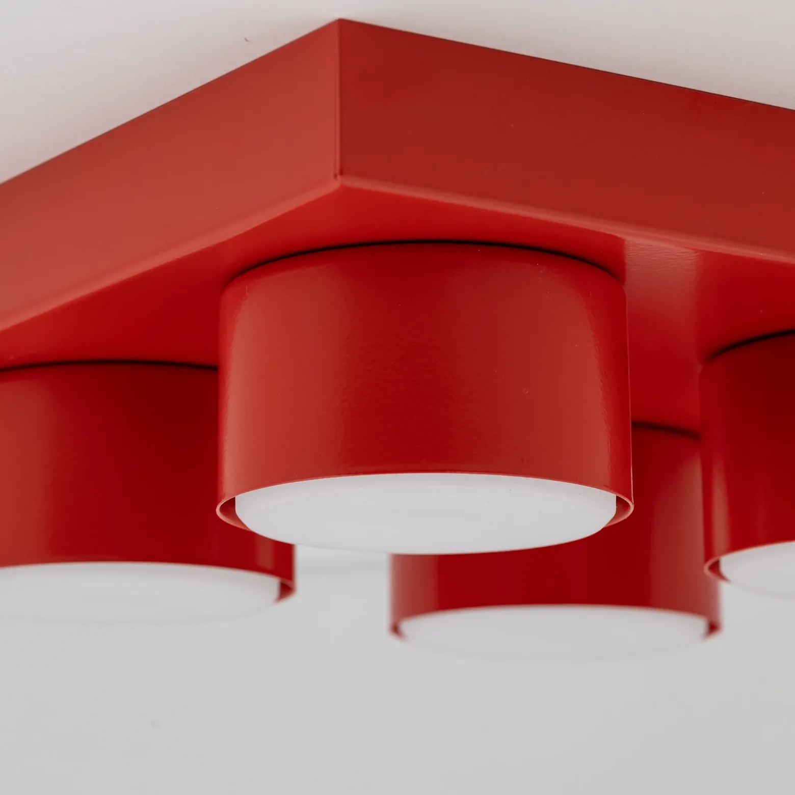 Lámpara de techo Brix, roja, 23 cm de largo, 4 luces, GX53