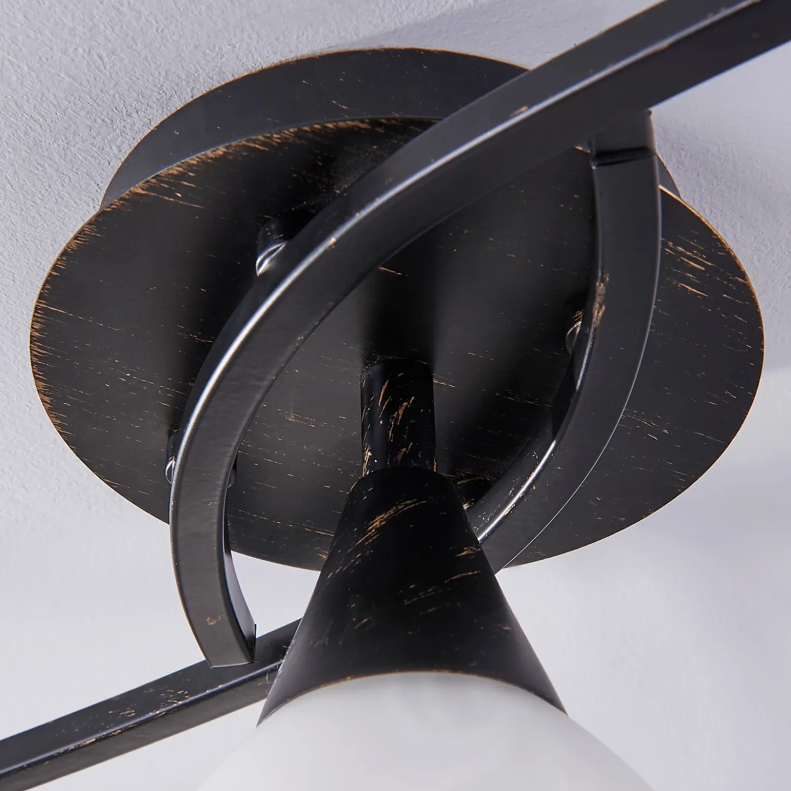 Lámpara de techo Della de Lindby, negro y dorado, 110 cm, 5 luces, E14