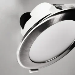 Lámpara de techo LED empotrable Acrux, Ø 17 cm, plata mate, CCT
