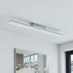 Lámpara de techo LED para baño Levke de Lindby, 75 cm, atenuable, IP44