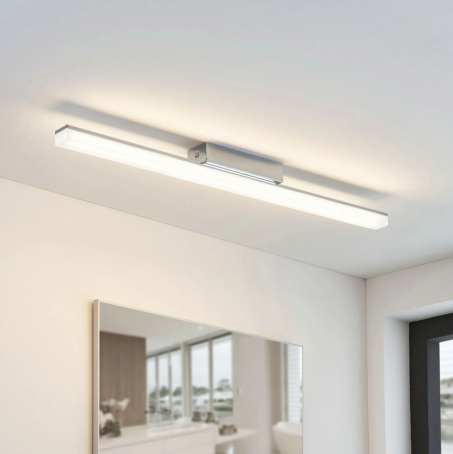 Lámpara de techo LED para baño Levke de Lindby, 75 cm, atenuable, IP44