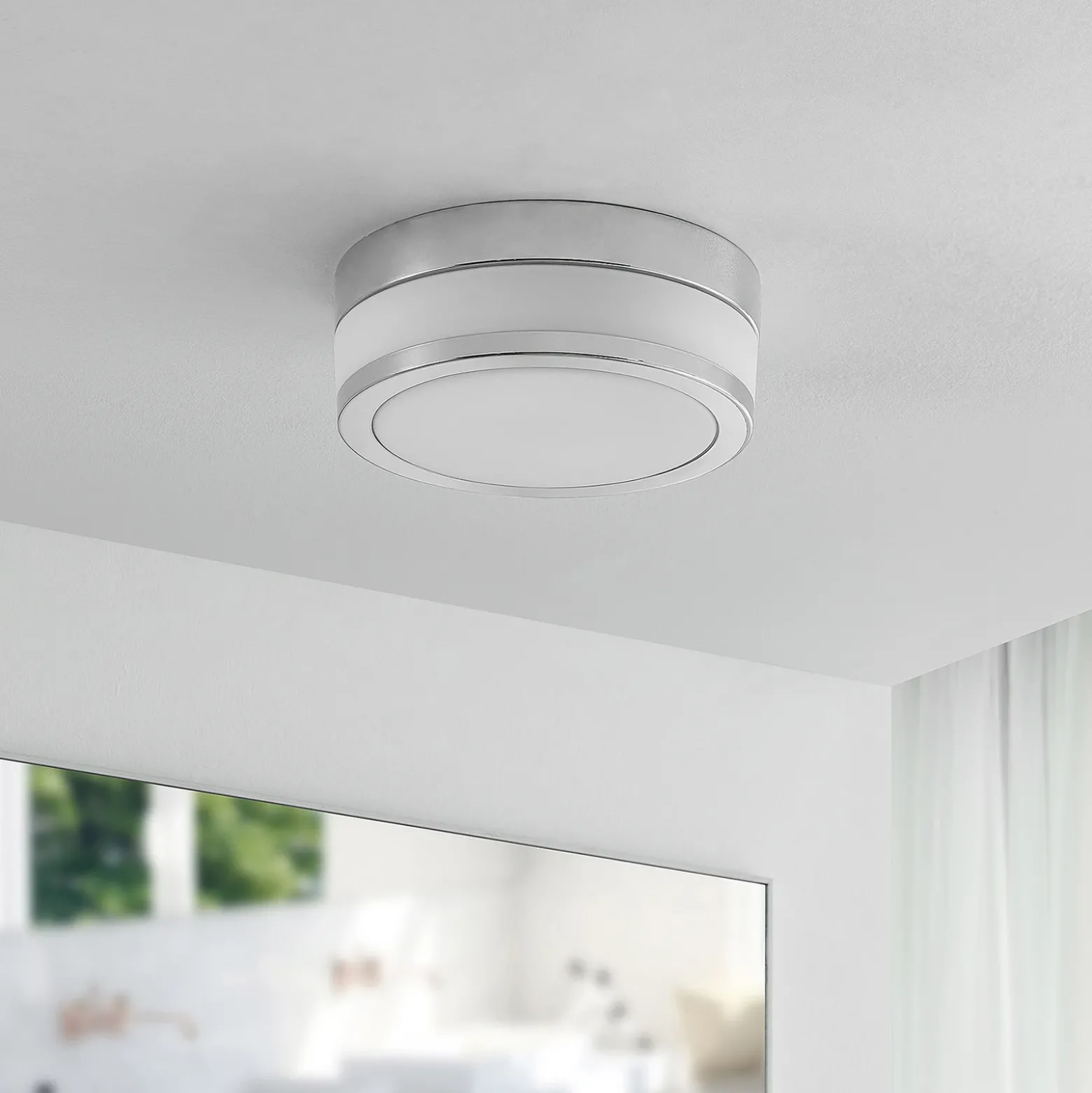 Lámpara de techo Lindby Flavi, Ø 23 cm, cromado, cristal, IP44, E27