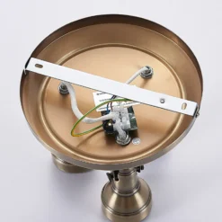 Lámpara de techo Lindby Perseas, Ø 22cm, 3 luces, latón antiguo, GU10
