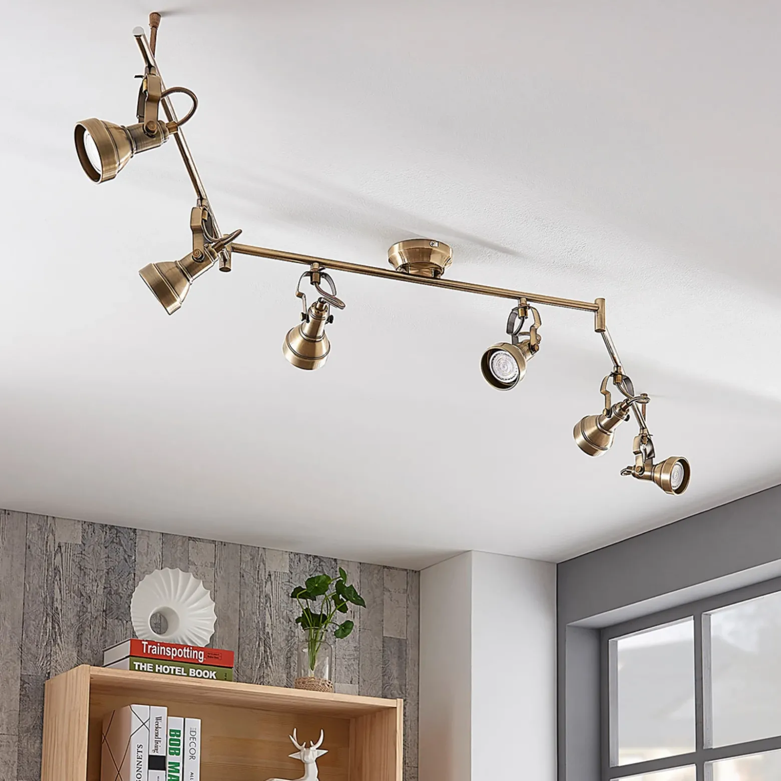 Lámpara de techo Lindby Perseas, 180 cm, 6 luces, latón antiguo, GU10