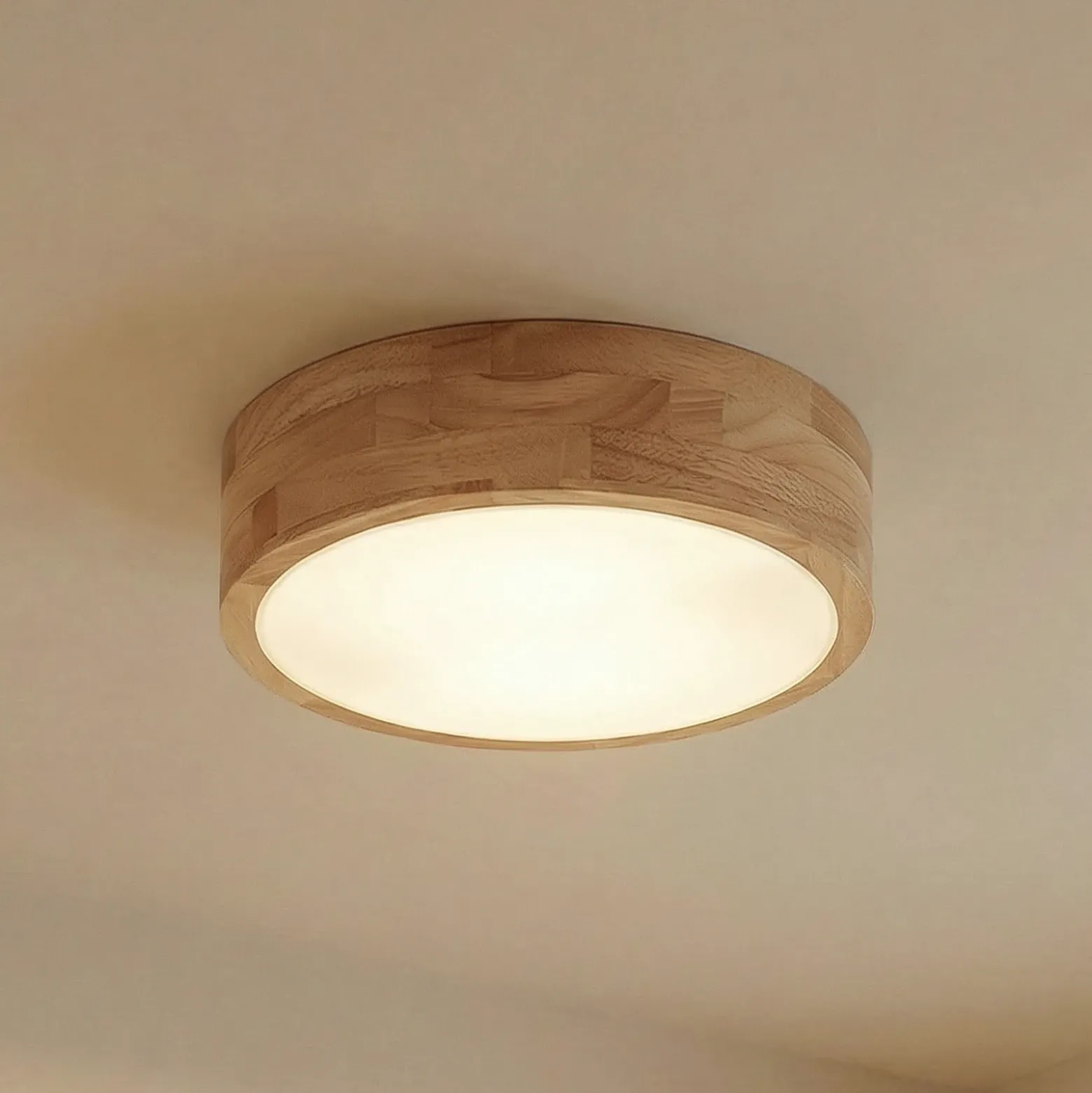 Lámpara de techo Lindby Tanju, Ø 30 cm, 2 luces, madera de caucho, E27