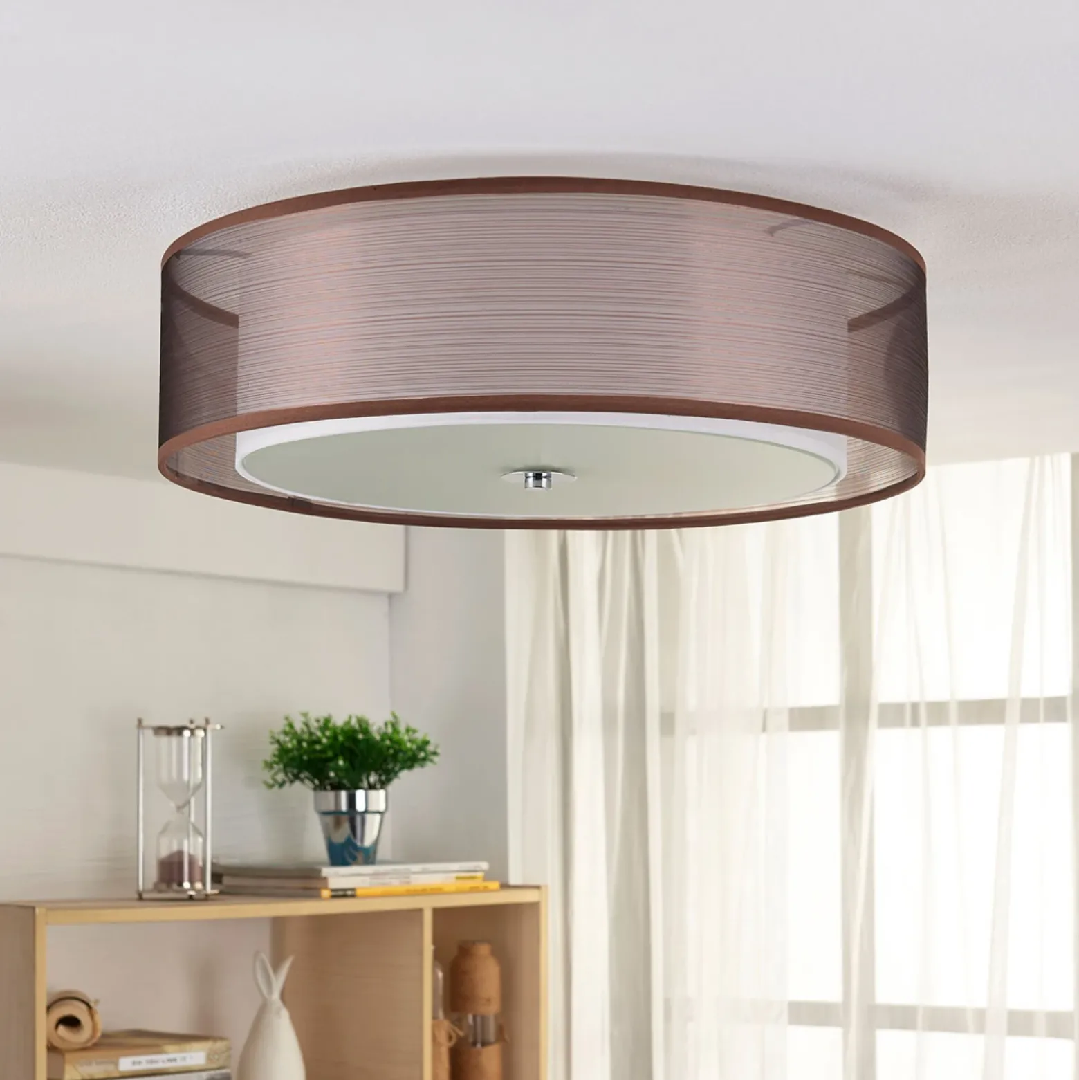 Lámpara de techo Lindby Tobia, marrón, de tela, Ø 50 cm, E27