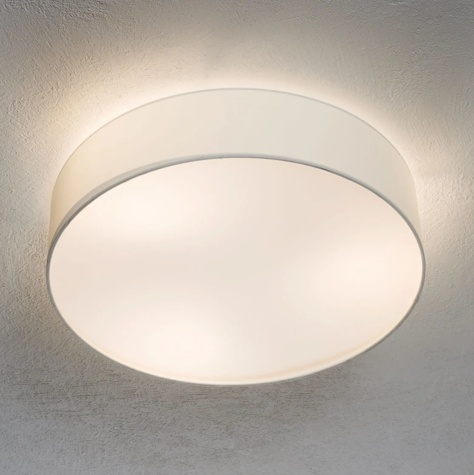 Lámpara de techo Pasteri, blanca, 57 cm