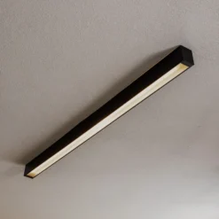 Lámpara de techo Straight negra de 122 cm