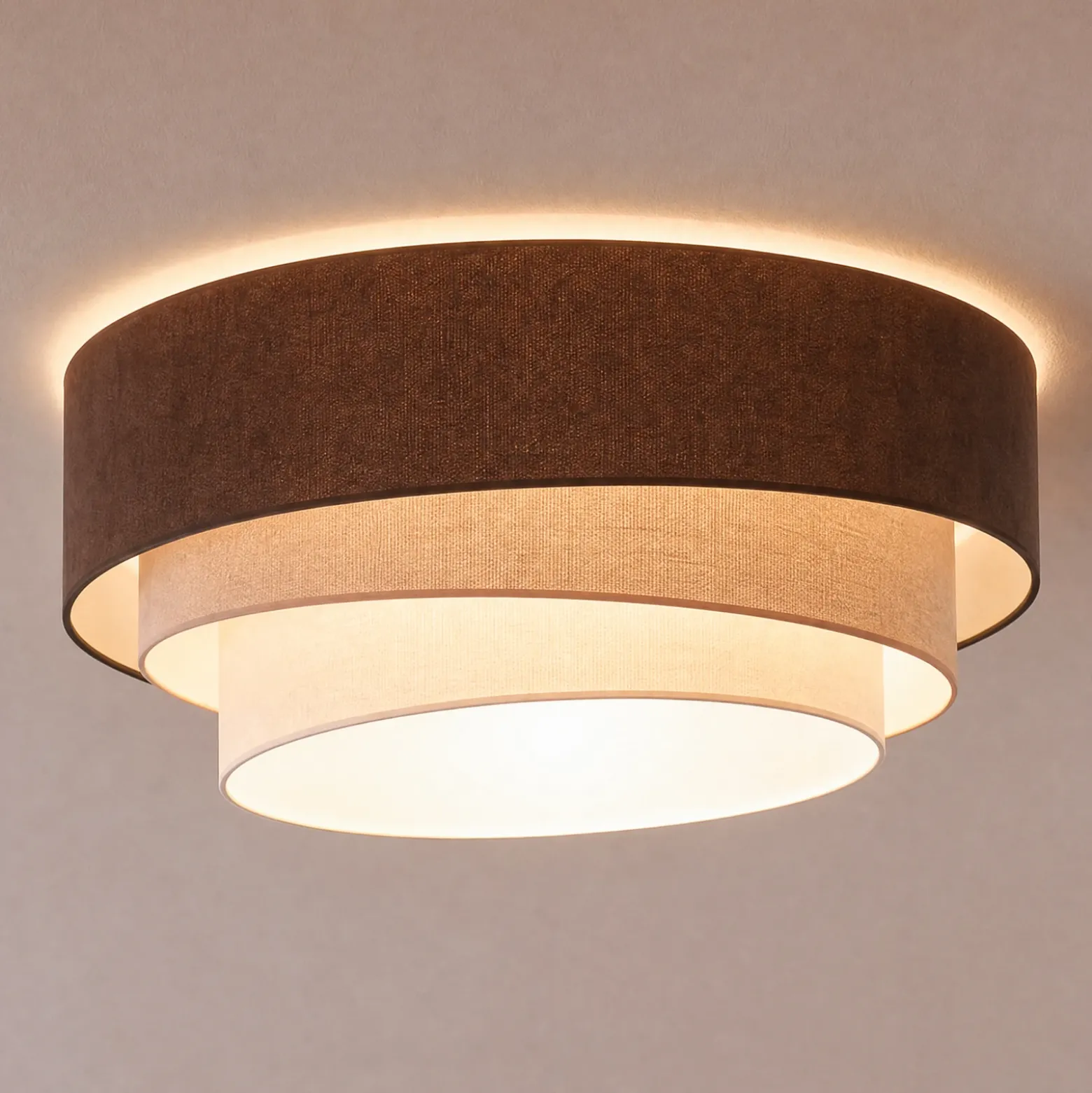 Lámpara de techo Trio, marrón/beige, Ø 60 cm, tejido, E27