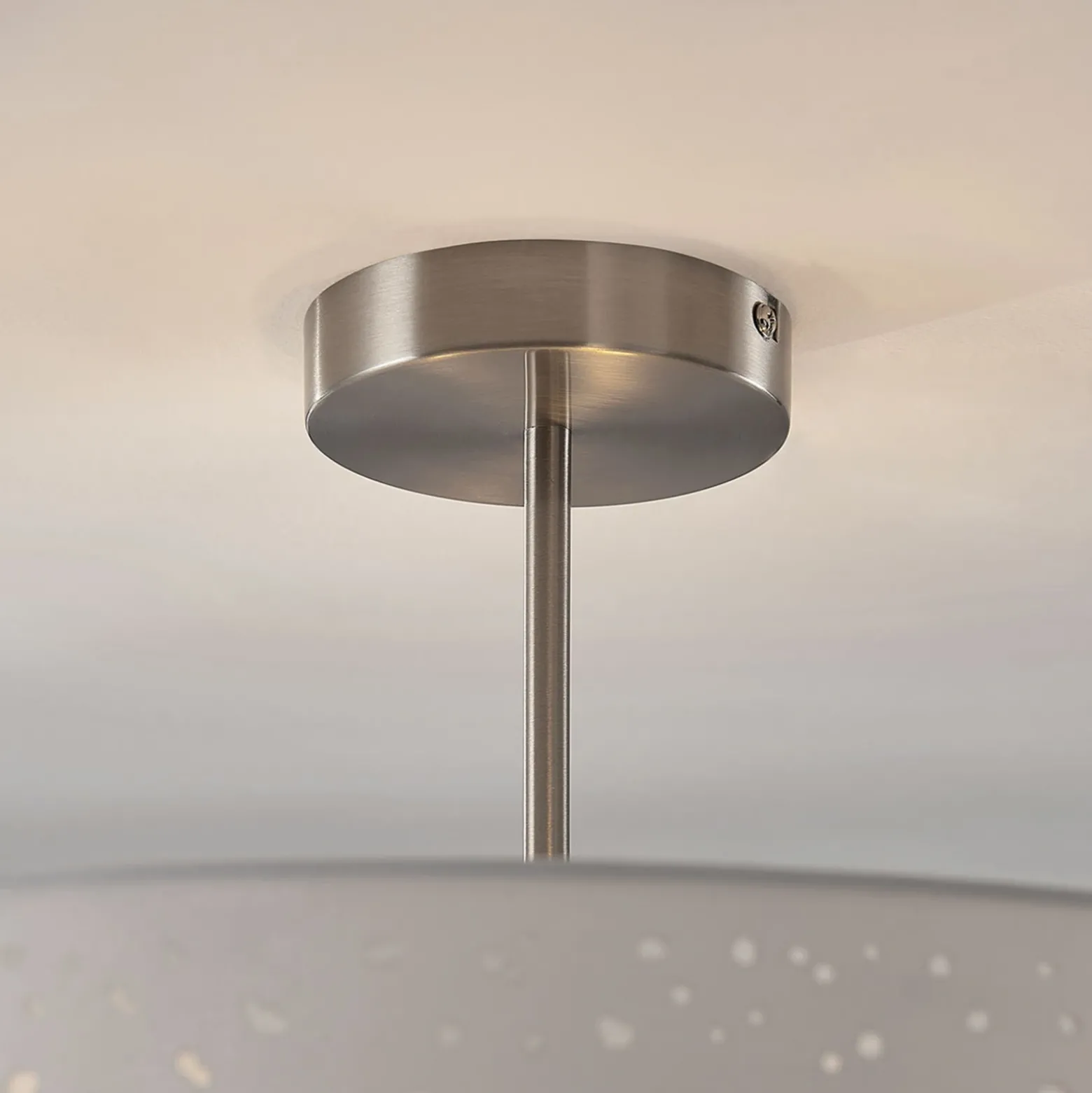 Lámpara de techo Umma de Lindby, distancia, blanco, tela, Ø 50 cm, E27