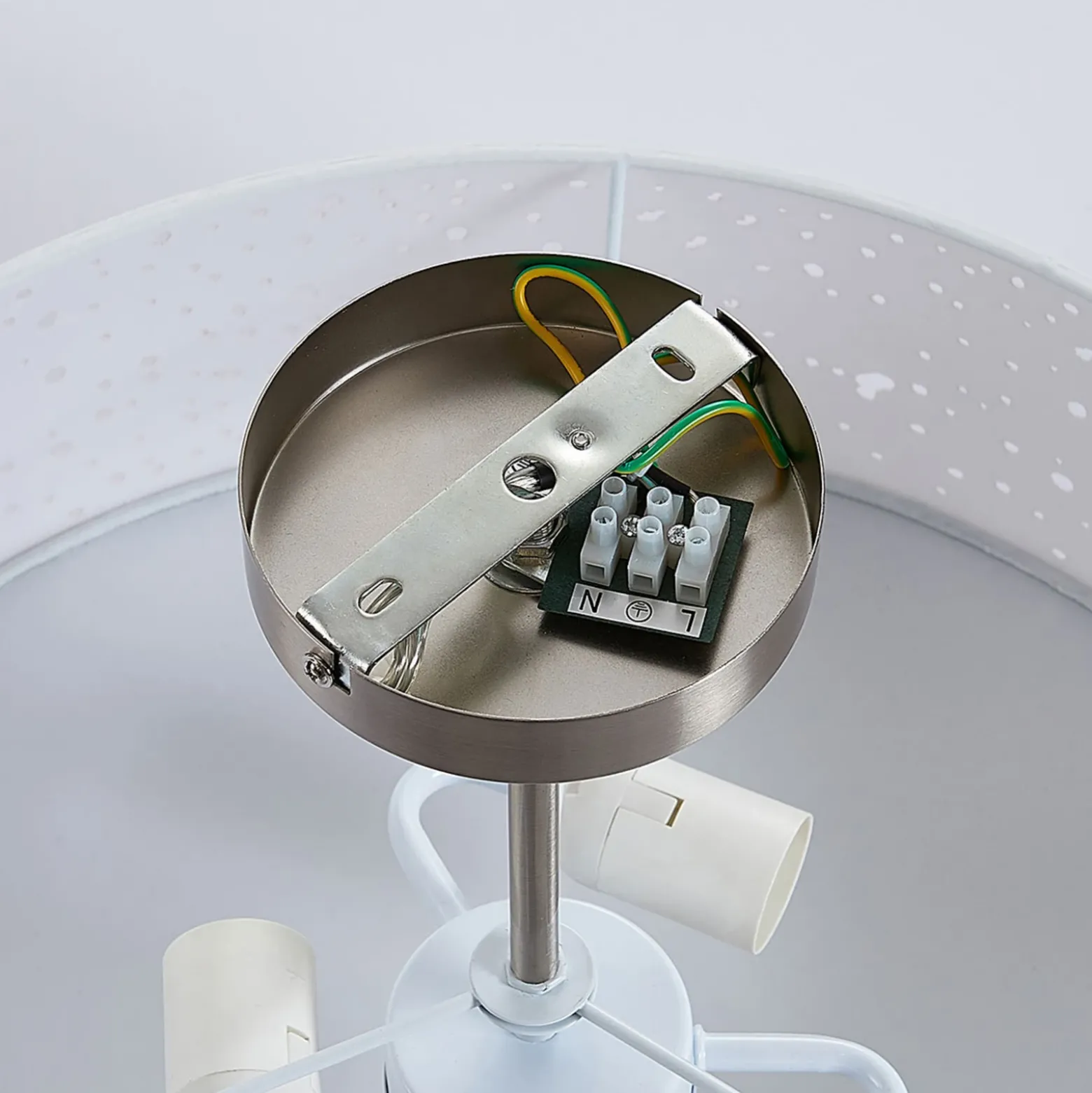 Lámpara de techo Umma de Lindby, distancia, blanco, tela, Ø 50 cm, E27