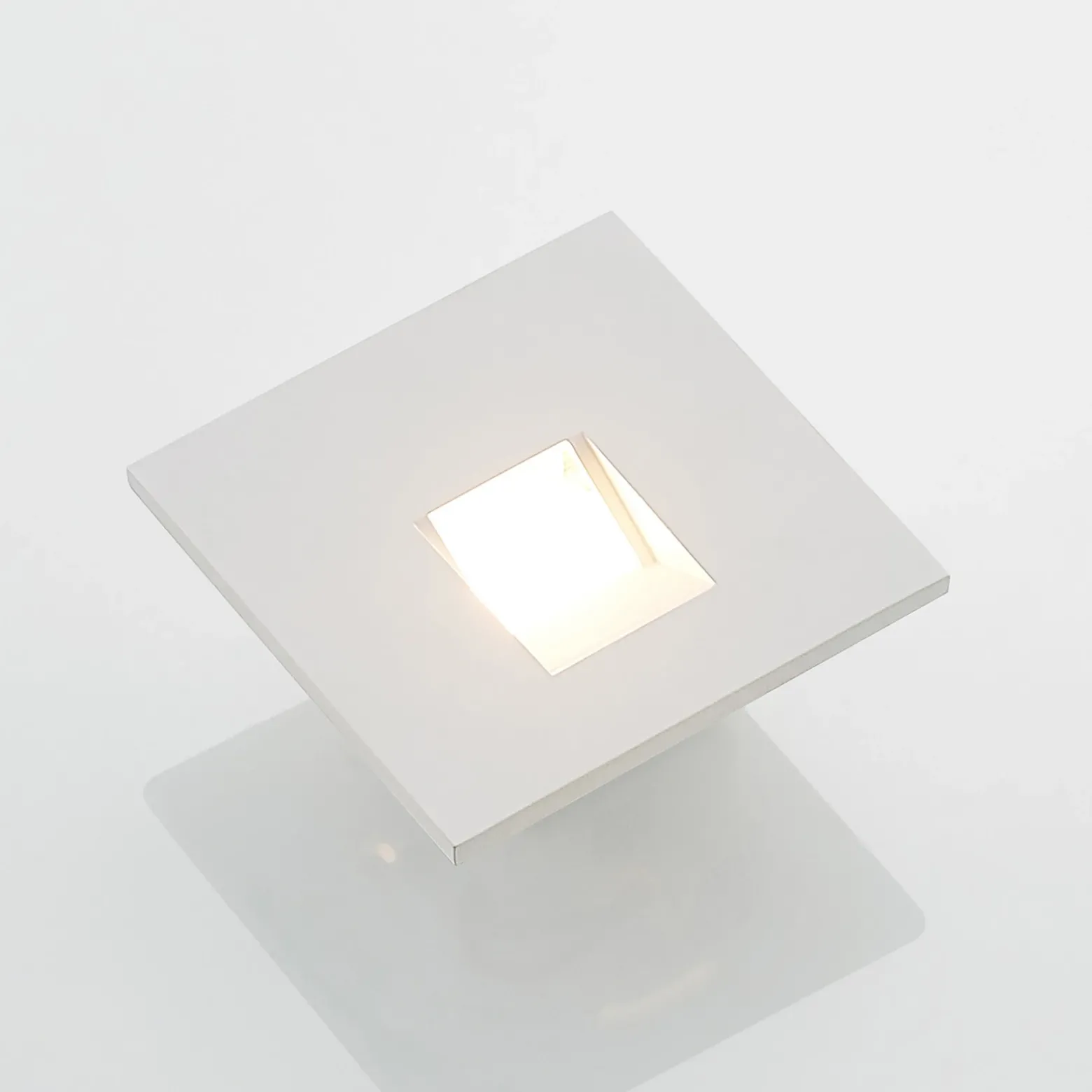Lámpara empotrable LED Arcchio Vexi, 7,5 cm x 7,5 cm, blanca, CCT
