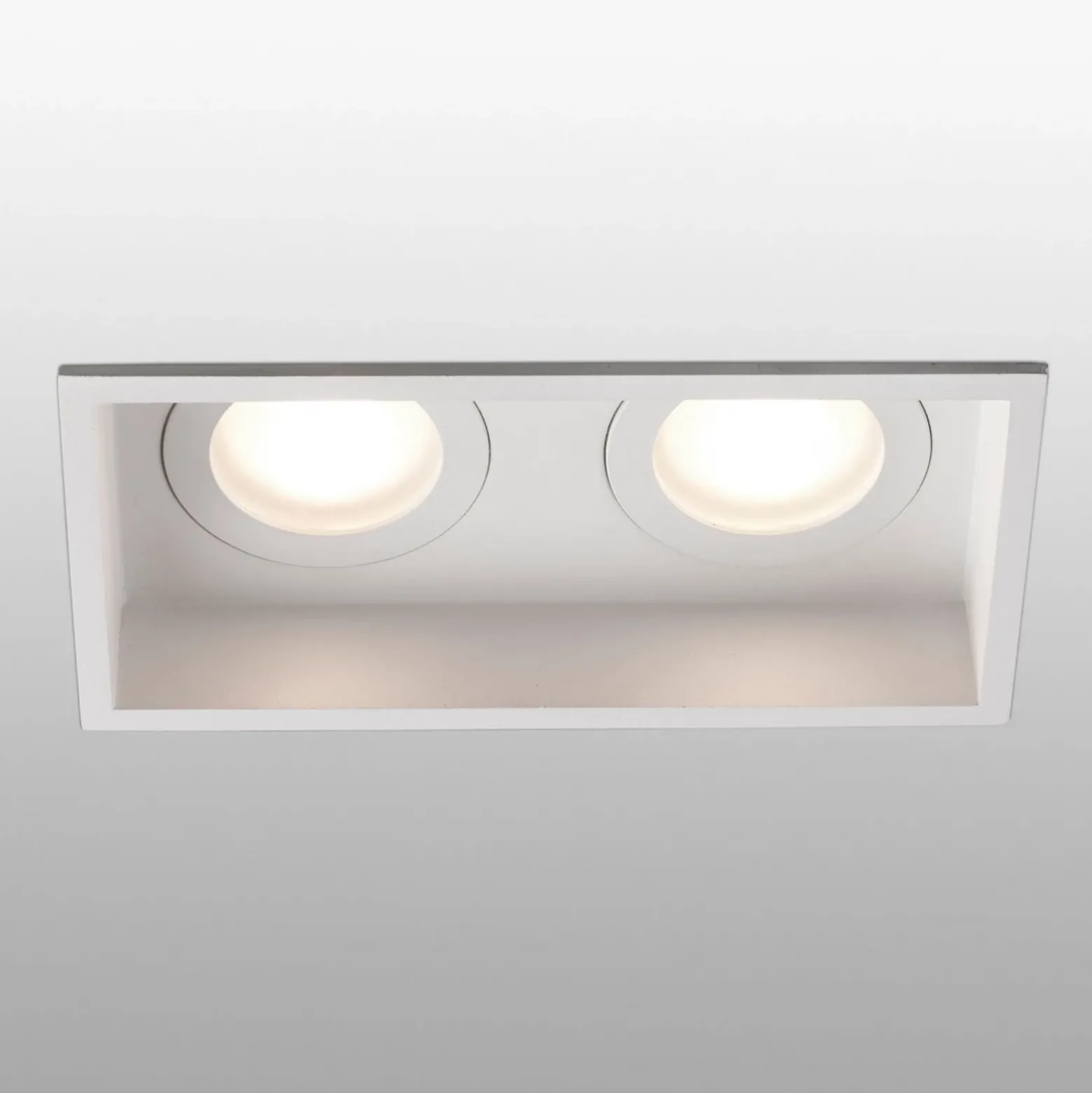 Lámpara empotrada Hyde, 2 luces IP44 en blanco