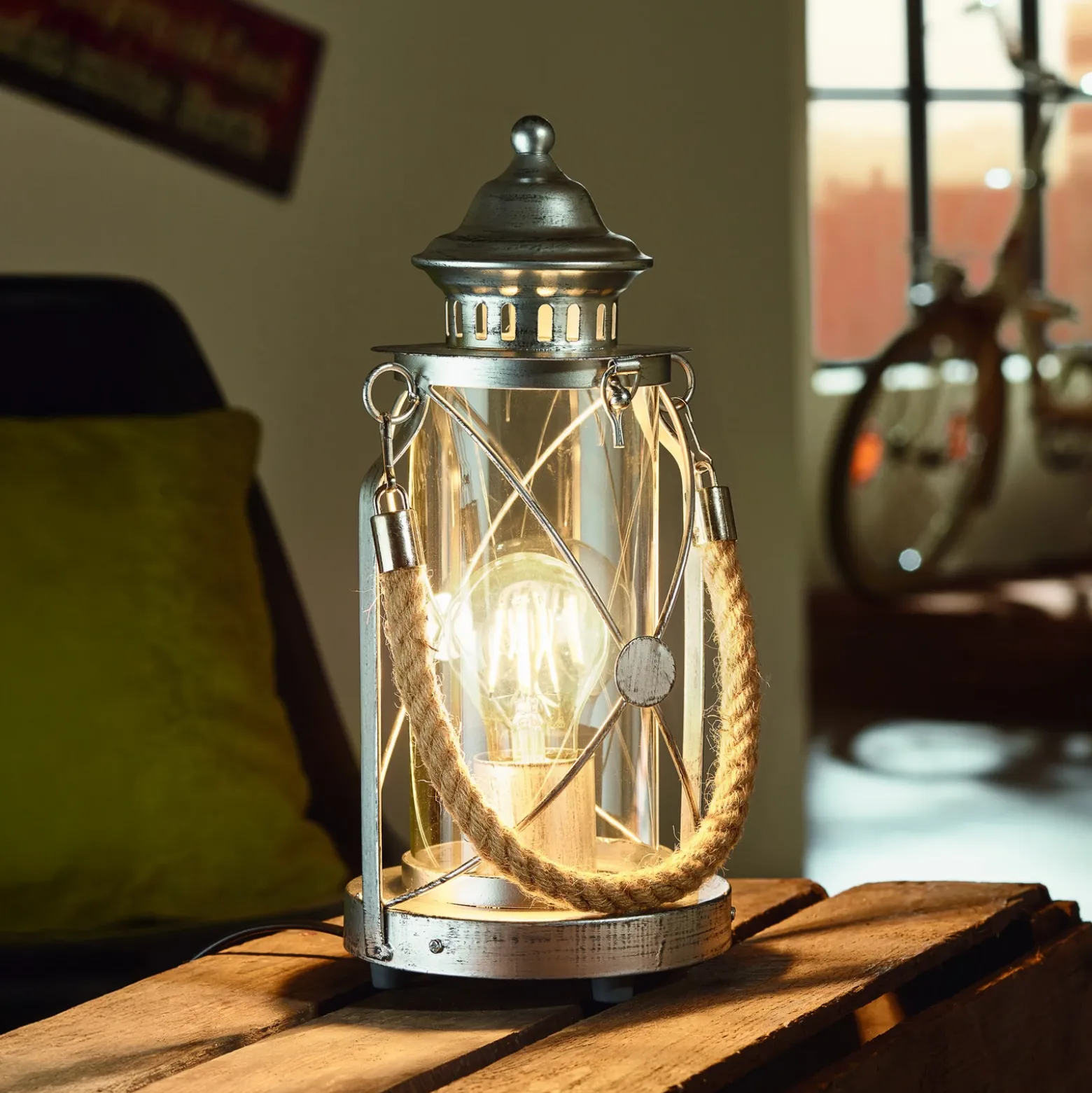 Lámpara farol de sobremesa Kirian plata antigua