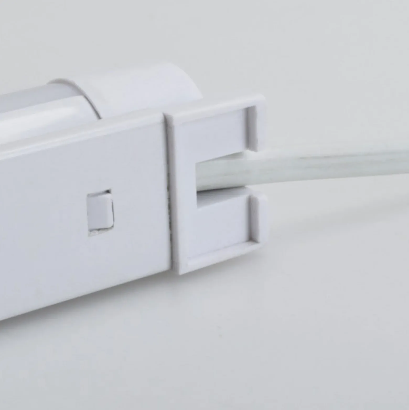 Lámpara LED bajo armario Calix Switch Tone DIM60