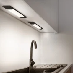 Lámpara LED bajo mueble OSRAM Linear Edge Sensor 30 cm negro CCT