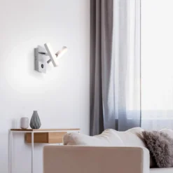 Lámpara LED de pared Rico angular de 2 llamas