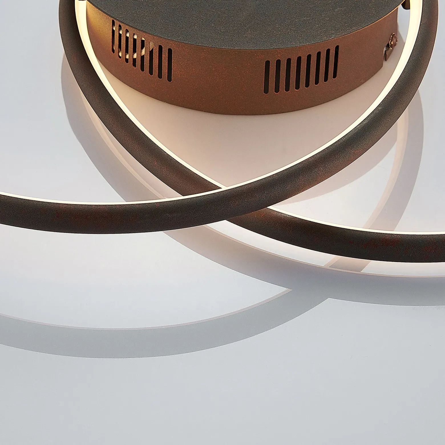 Lámpara LED de techo Joline de Lindby, Ø 45 cm, marrón óxido, metal