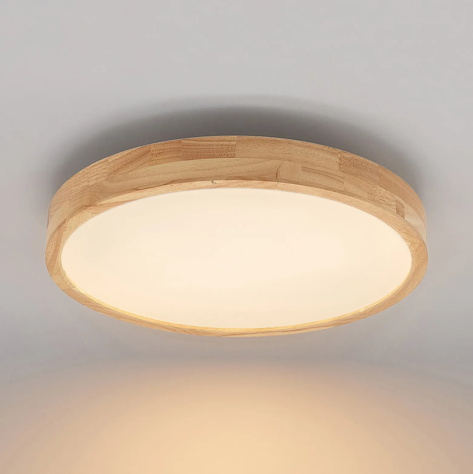 Lámpara LED de techo Lindby Lanira, Ø 50 cm, madera, control remoto, CCT