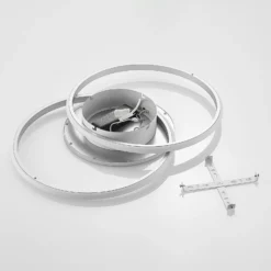 Lámpara LED de techo Lucande Senne, 63 cm, plata, aluminio