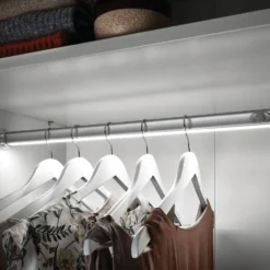 Lámpara LED para barra de ropa con sensor, 60cm