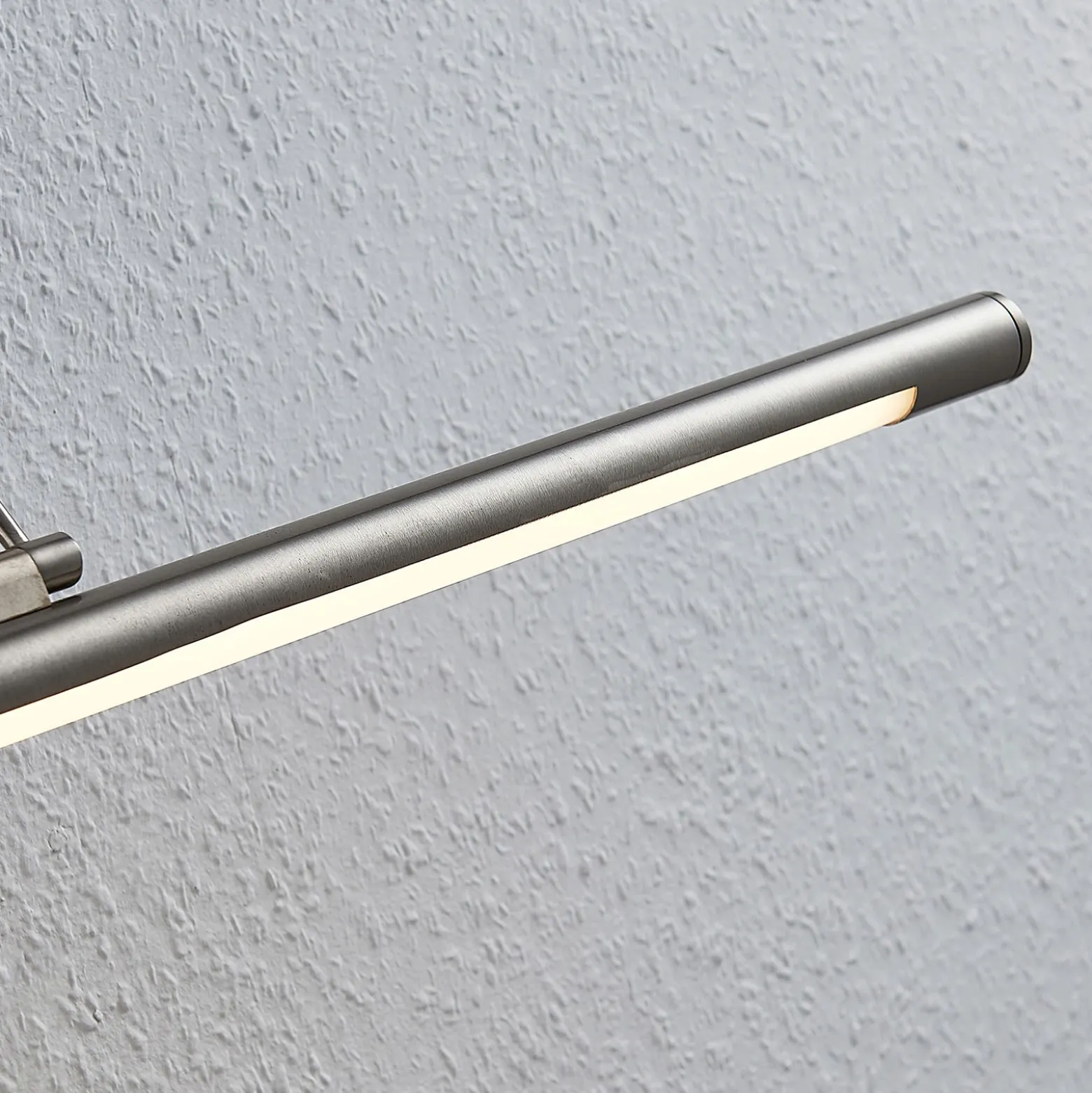 Lámpara LED para cuadros Lindby Mailine, 69 cm, níquel, interruptor