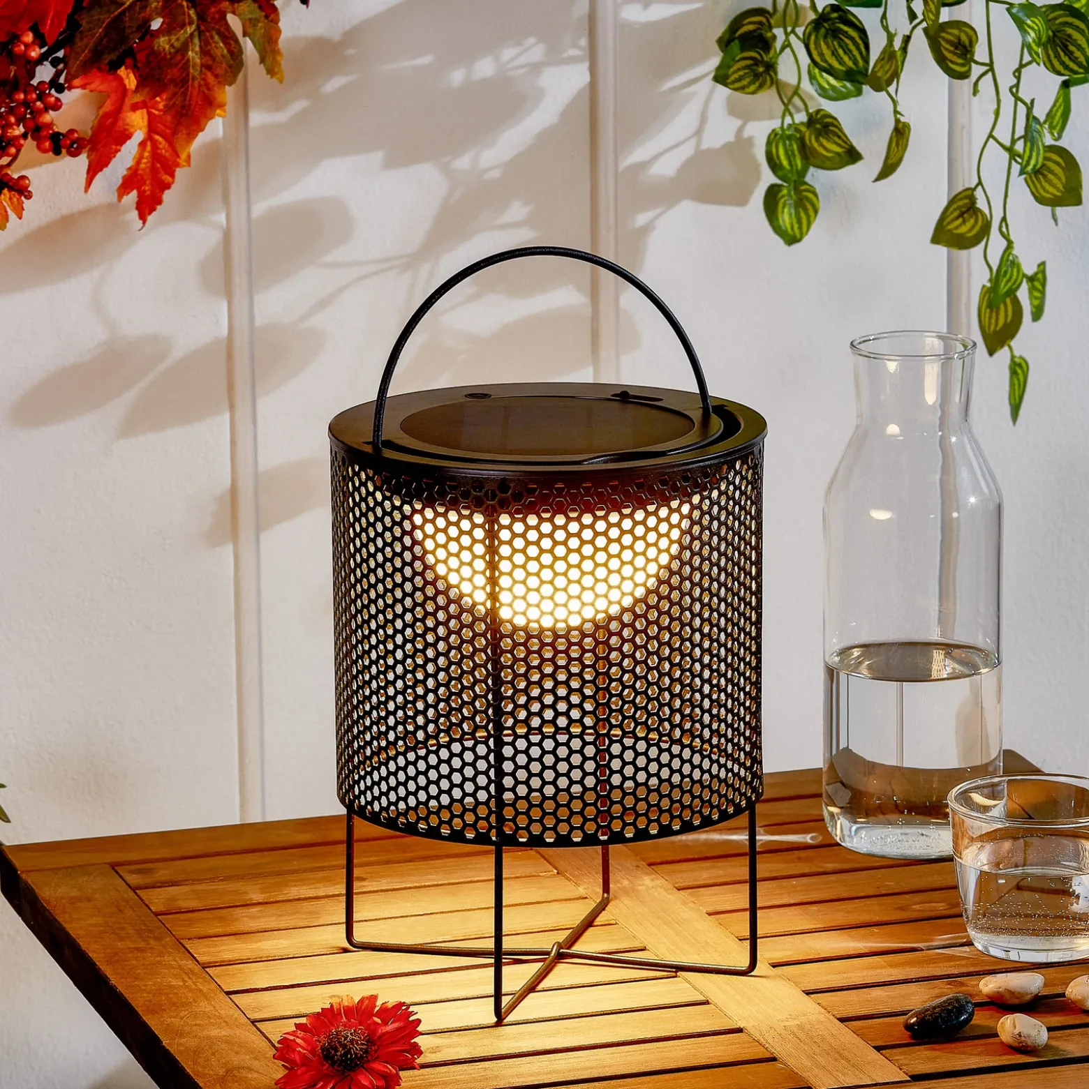 Lámpara LED para terraza Achilleas, RGBW, negra, de Lindby
