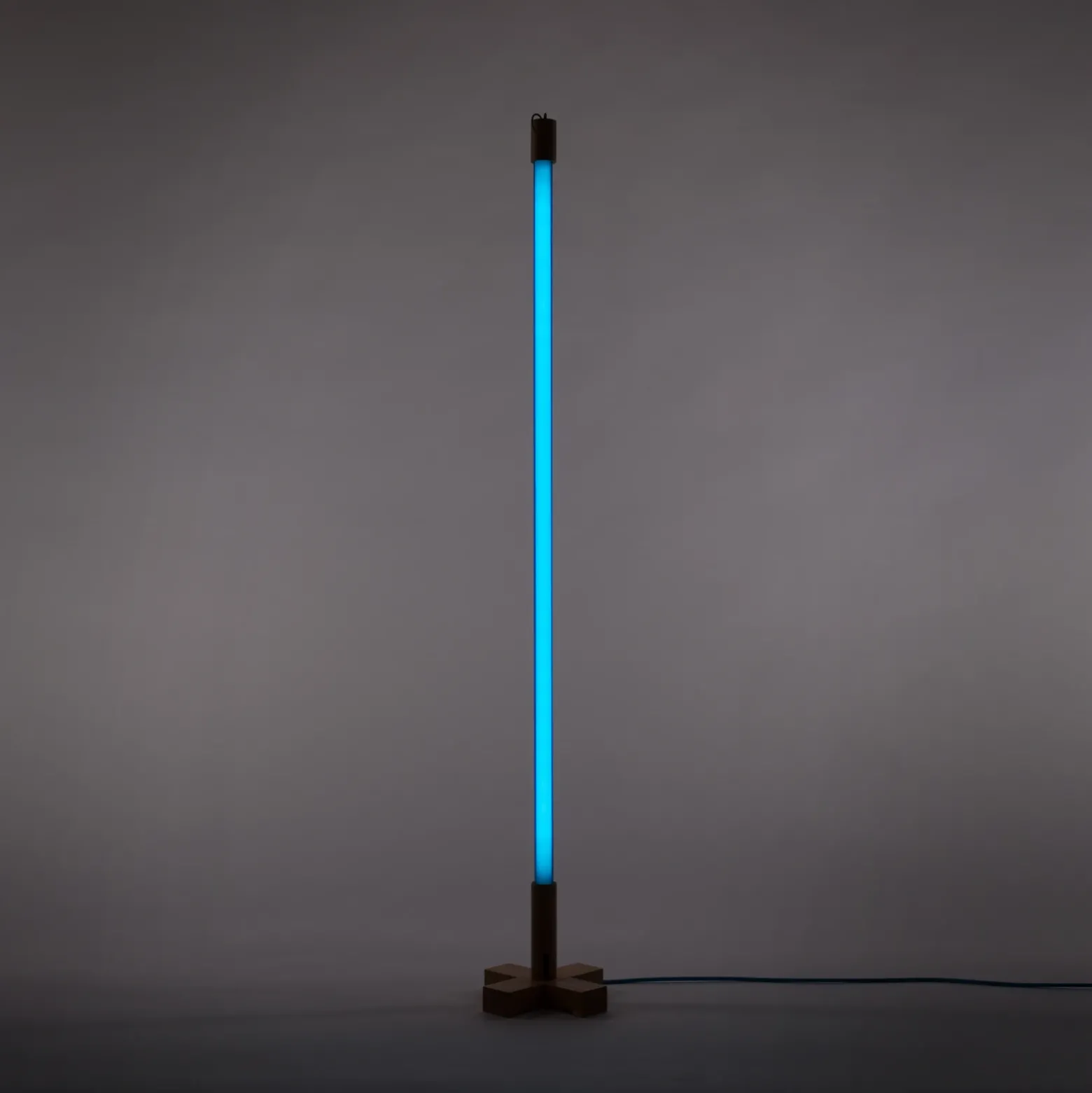 Lámpara LED SELETTI Linea, azul, detalles de madera, universal