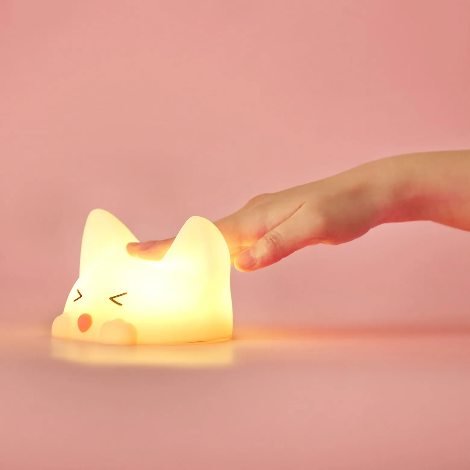 Lámpara nocturna LED Catty Cat, 7 colores + sonido