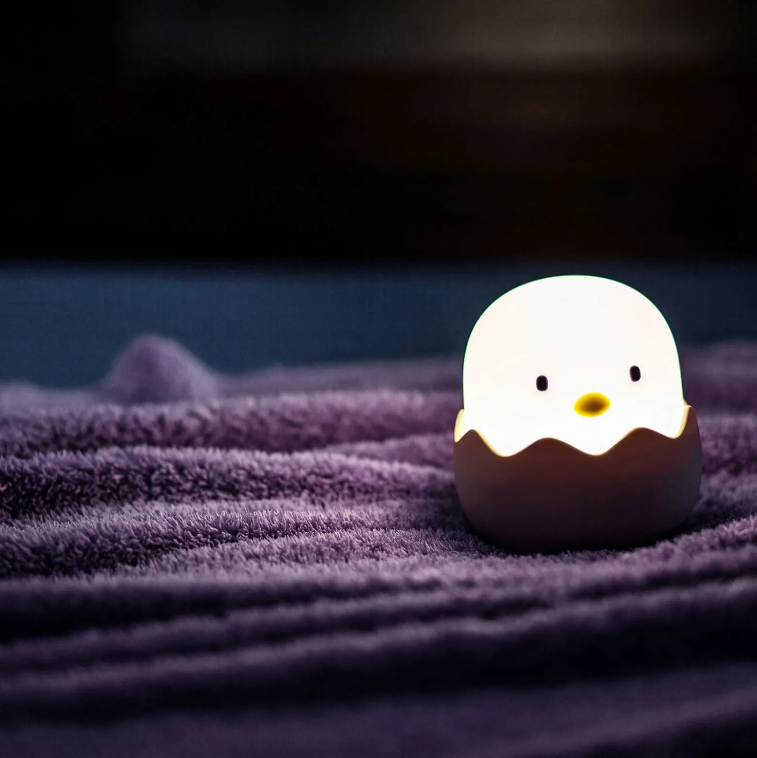 Lámpara nocturna LED Eggy Egg con batería