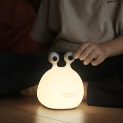 Lámpara nocturna LED Momo Moon con batería y USB