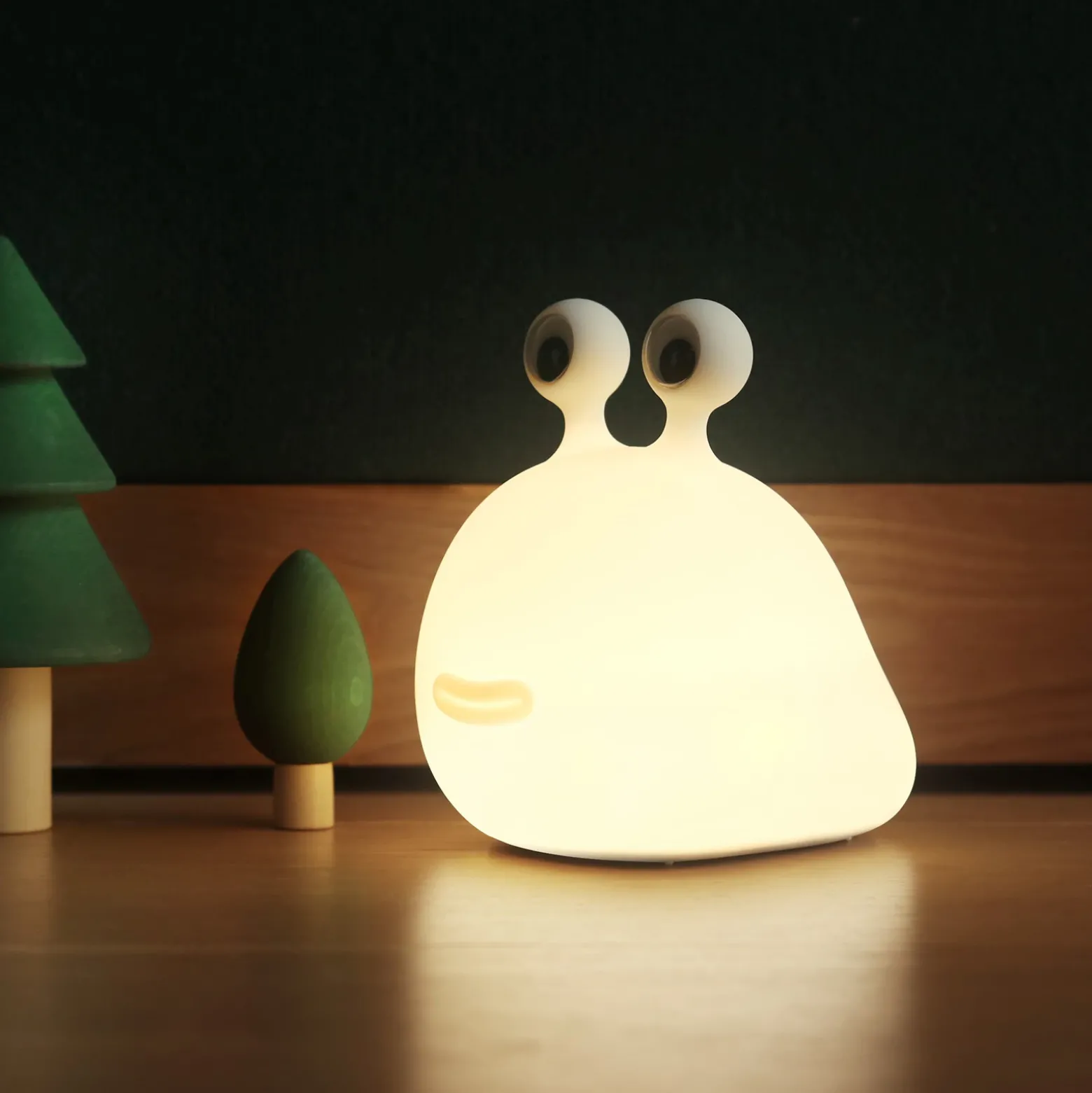 Lámpara nocturna LED Momo Moon con batería y USB