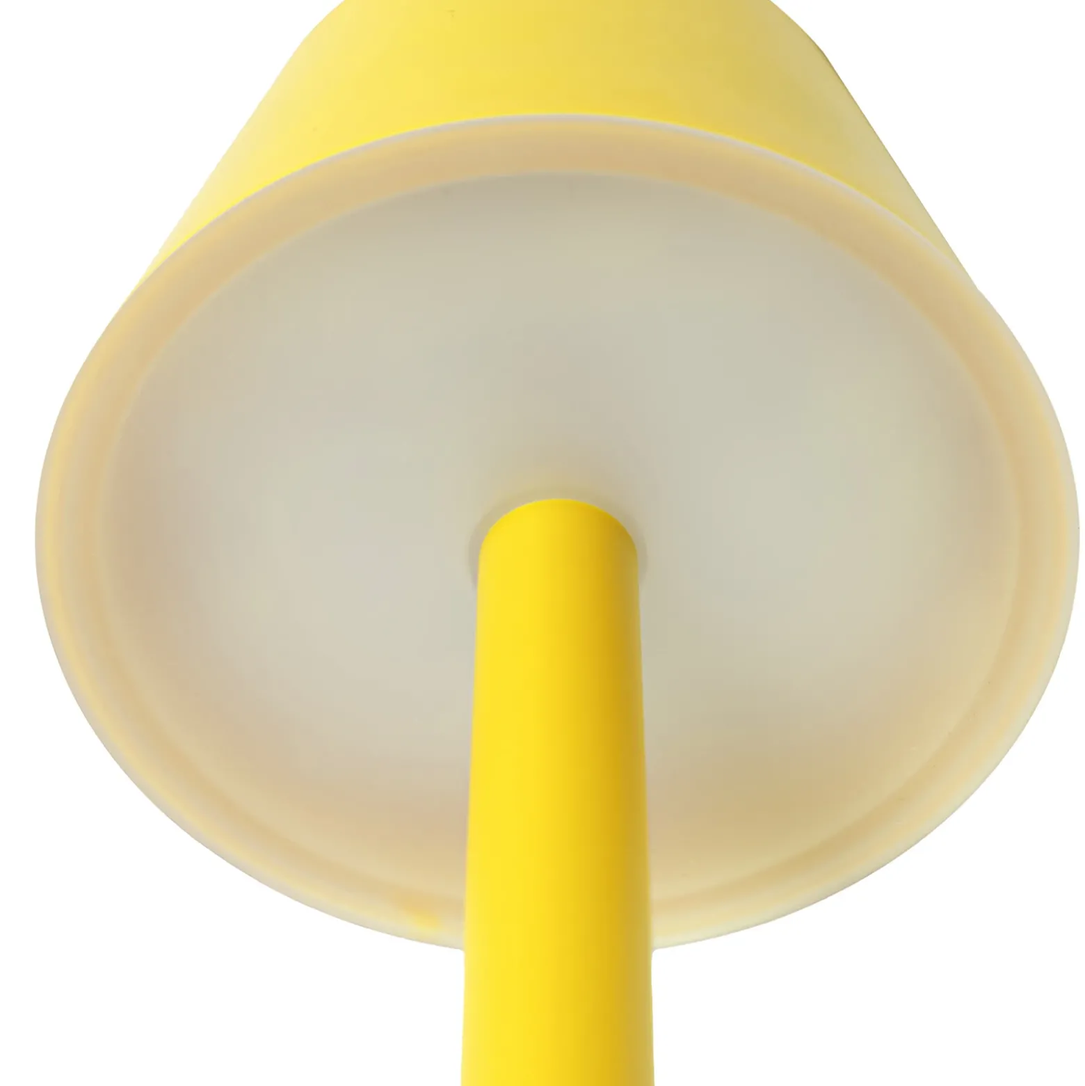 Lámpara recargable Lindby LED Gaja, amarilla, USB, IP44, RGBW, atenuable