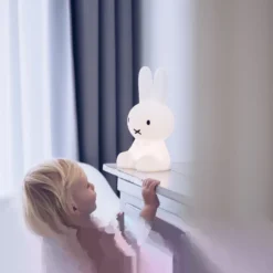 Lámpara recargable Mr Maria Miffy First Light, 30 cm