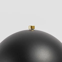 Lucande Aparas lámpara de mesa look hoja, negro-oro